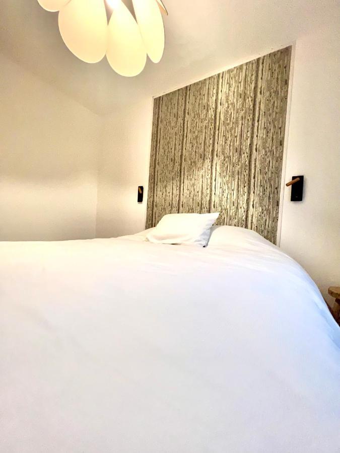 Les Suites Du Beffroi 2 กาเลส์ ภายนอก รูปภาพ
